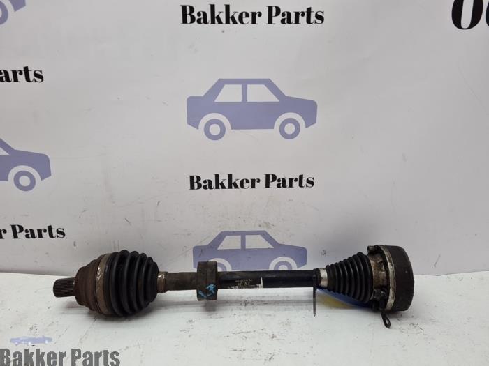 Aandrijfas links-voor van een Volkswagen Golf, Gebruikt, -, Volkswagen, -