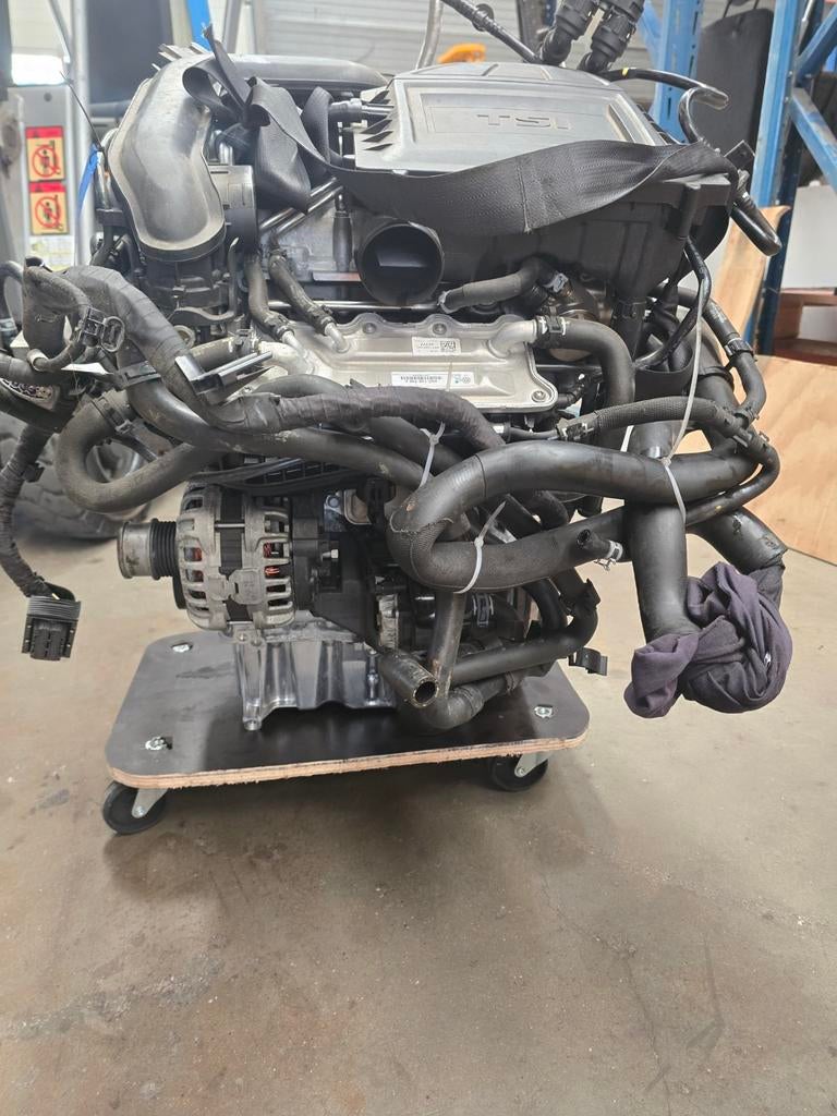 Motor Vw polo 1.0.   CHZ, Ophalen of Verzenden