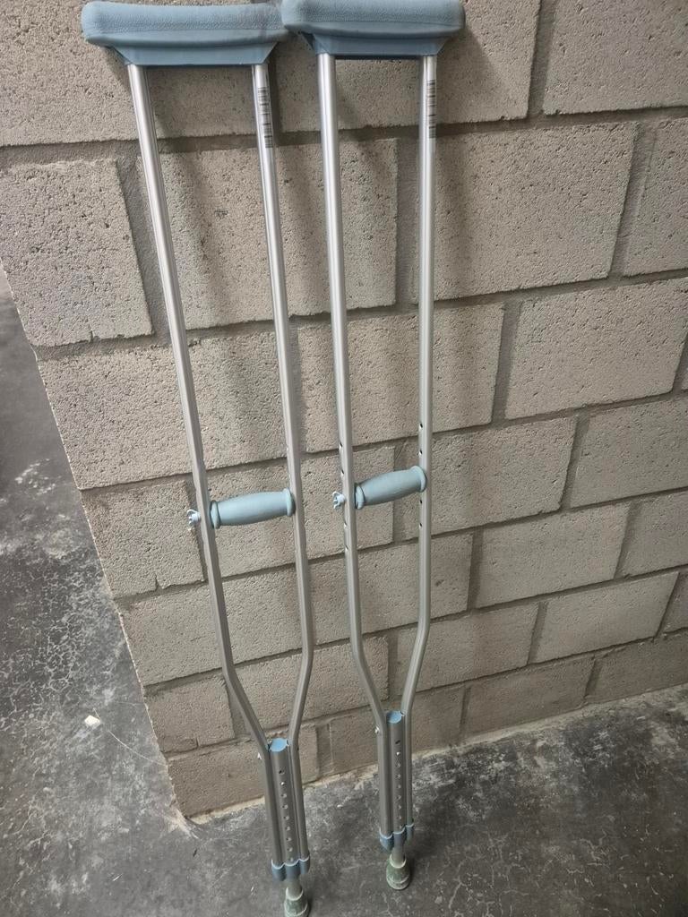 Okselkrukken, Diversen, Loopkrukken, Ophalen