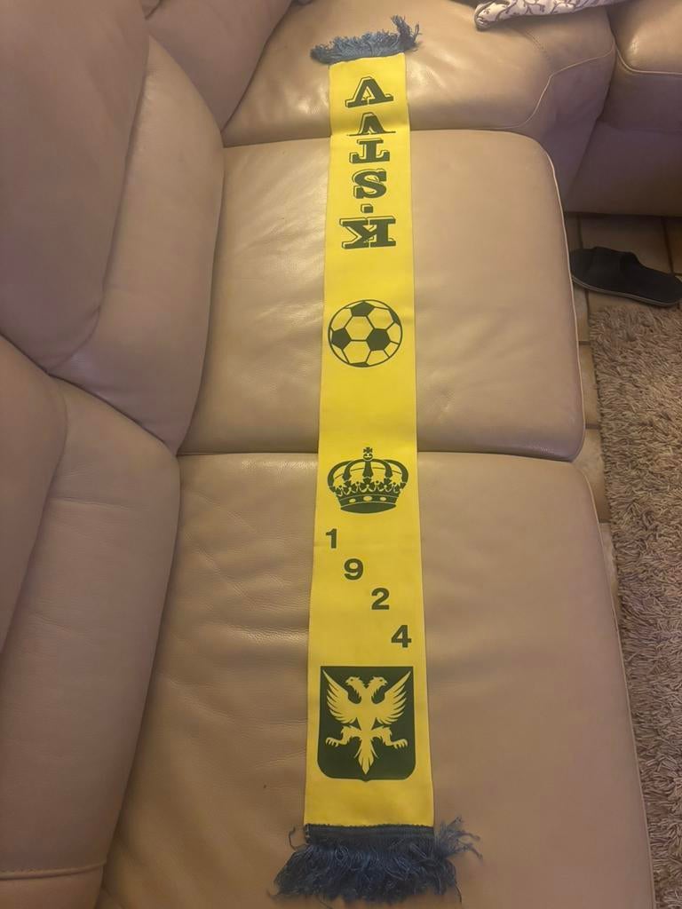 Sjaal STVV, Enlèvement, Comme neuf