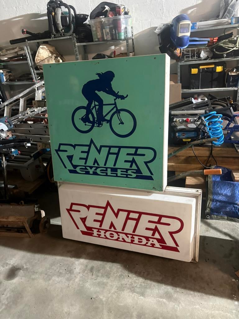 Enseigne lumineuse renier cycle, Ophalen, Zo goed als nieuw, Sport