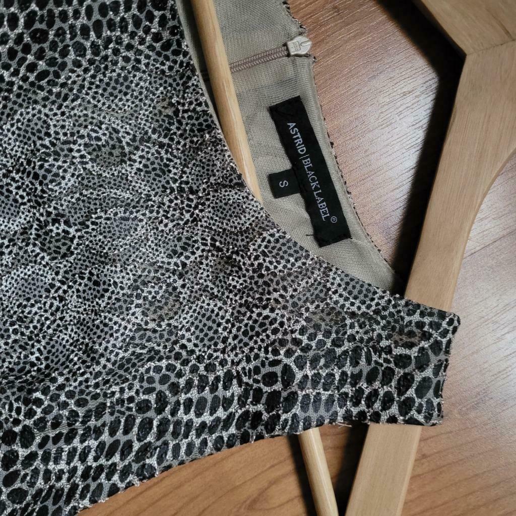 Damesjurk Astrid Bryan Black Label maat S, Kleding | Dames, Jurken, Astrid black label, Ophalen of Verzenden, Zo goed als nieuw