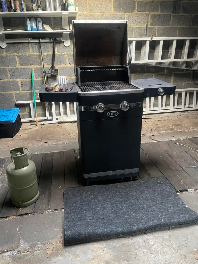 Gasbarbeque Boretti inclusief 2 gasflessen, Tuin en Terras, Ophalen, Gebruikt, BORETTI