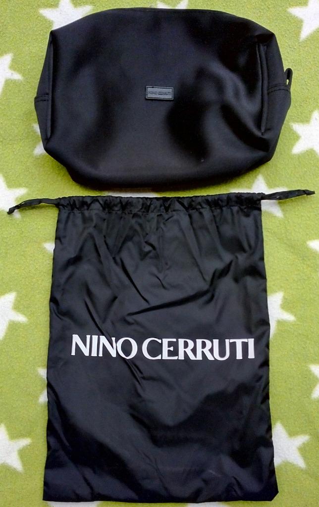Trousse de toilette Nino Cerruti et son sac, Enlèvement, Comme neuf, Noir, Homme ou Femme