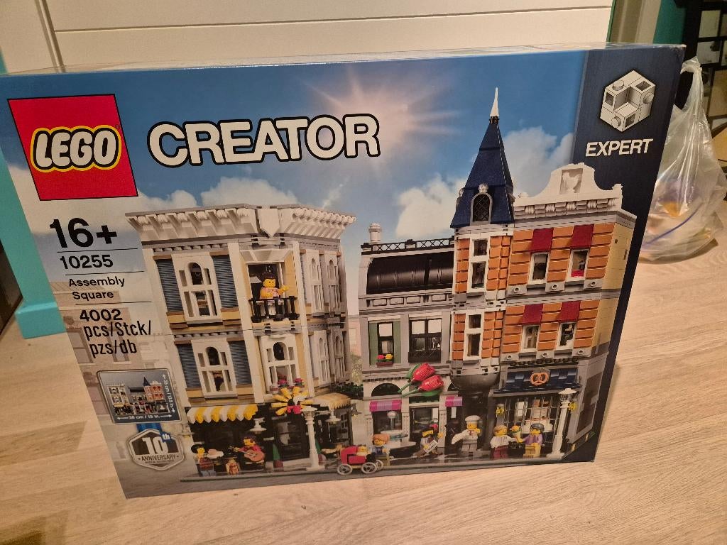 lego assembly square 10255 nieuw, Kinderen en Baby's, Speelgoed | Duplo en Lego, Ophalen, Nieuw, Complete set, Lego