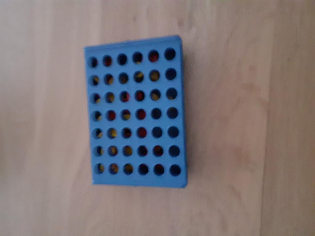 QUATRE D'AFFILÉE ET RUMMIKUB (version de voyage), Hobby & Loisirs créatifs, Trois ou quatre joueurs, Enlèvement, Comme neuf, MB