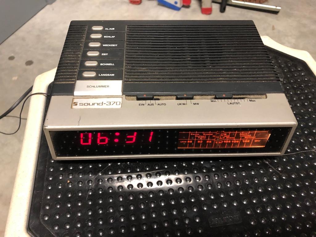 Klokradio  Koopje 5,00€, Elektronische apparatuur, Wekkers, Ophalen