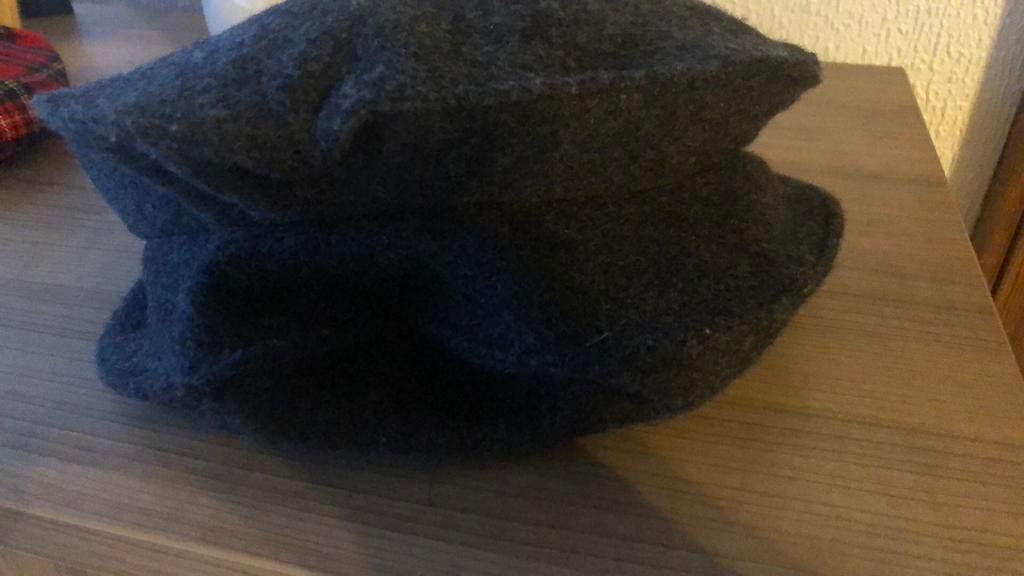 Donker grijze bonnet, Ophalen of Verzenden, Nieuw, Kateja, Meisje