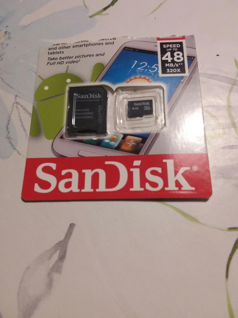 Merk Sandisk plus adapter en microchip, Ophalen of Verzenden, Nieuw