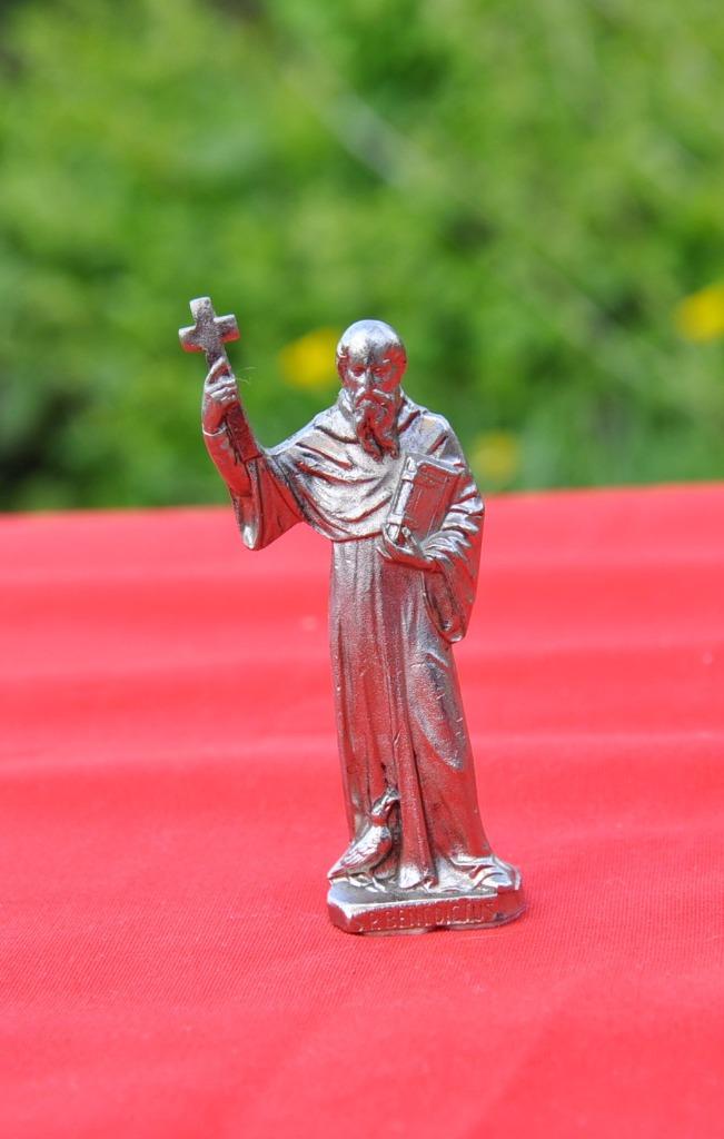 saint P. Benedictus en regule, Ophalen of Verzenden