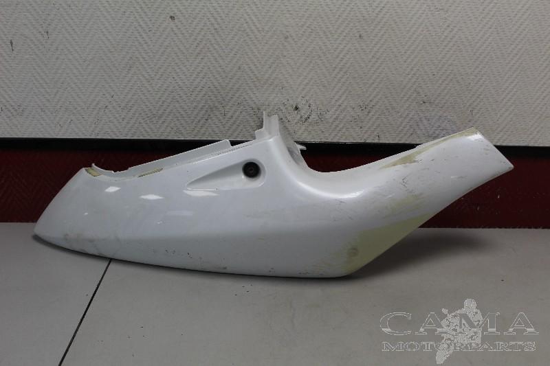 QUEUE DE CARENAGE DROIT GSX R 750 1996-1999 SRAD (GSXR750), Dhr. S. di Majo, Utilisé, Info@cama-motorparts.nl, P.J. Troelstraweg 8 8
3144 CX  MAASSLUIS, NL