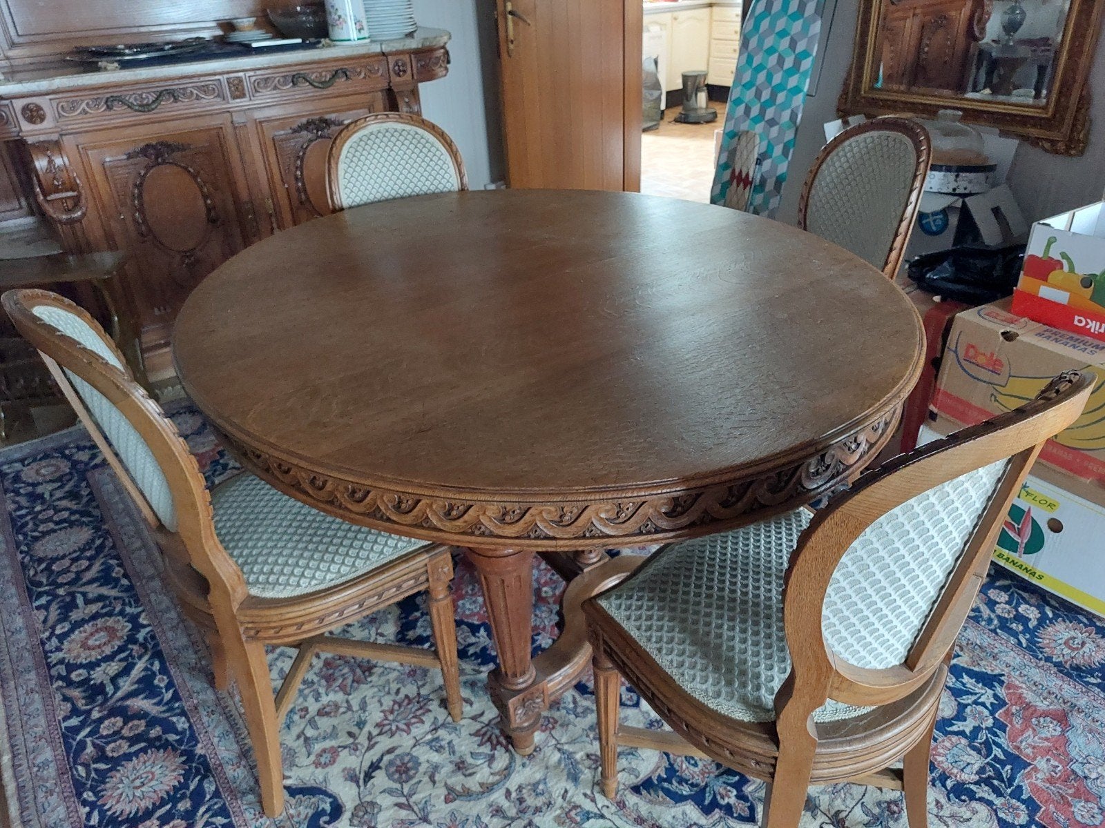 Antieke tafel met 4 stoelen, Ophalen