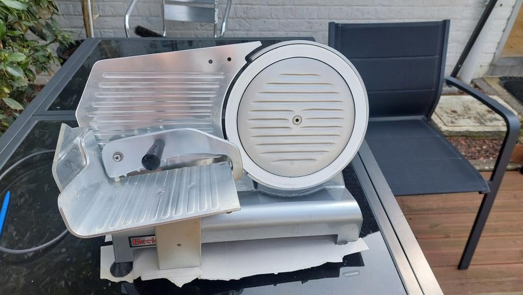 Trancheuse professionnelle Beckers – fonctionne bien