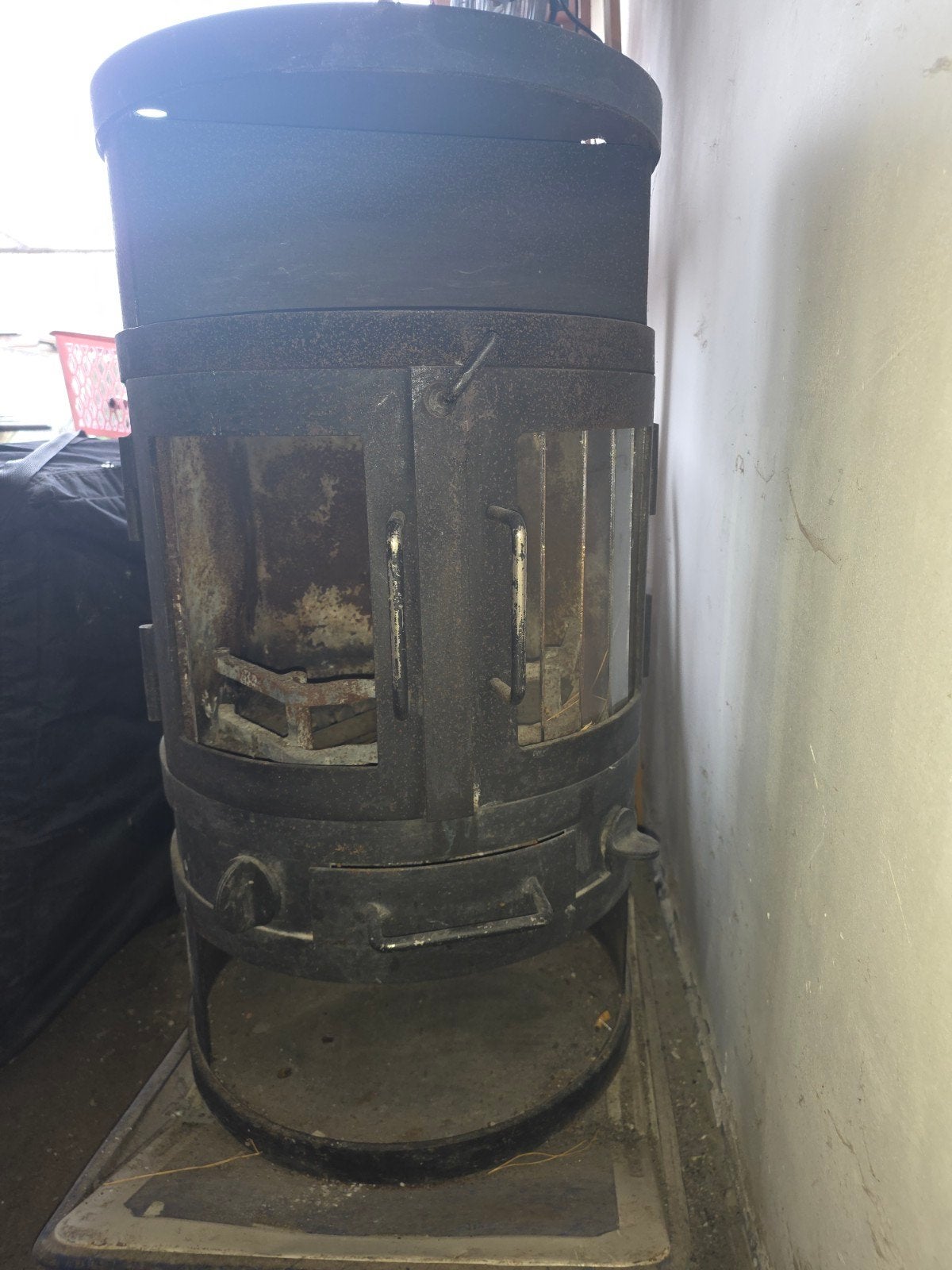 Allesbrander  hout en kolen +afvoerbuis, Ophalen, Gebruikt
