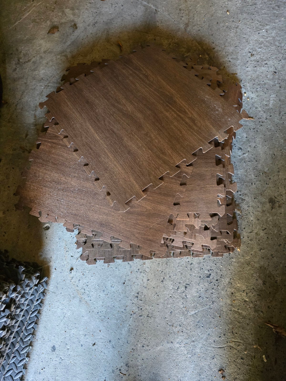 Lot 32 dalles en mousse imitation bois 50cm., Enlèvement, Bois, Dalles