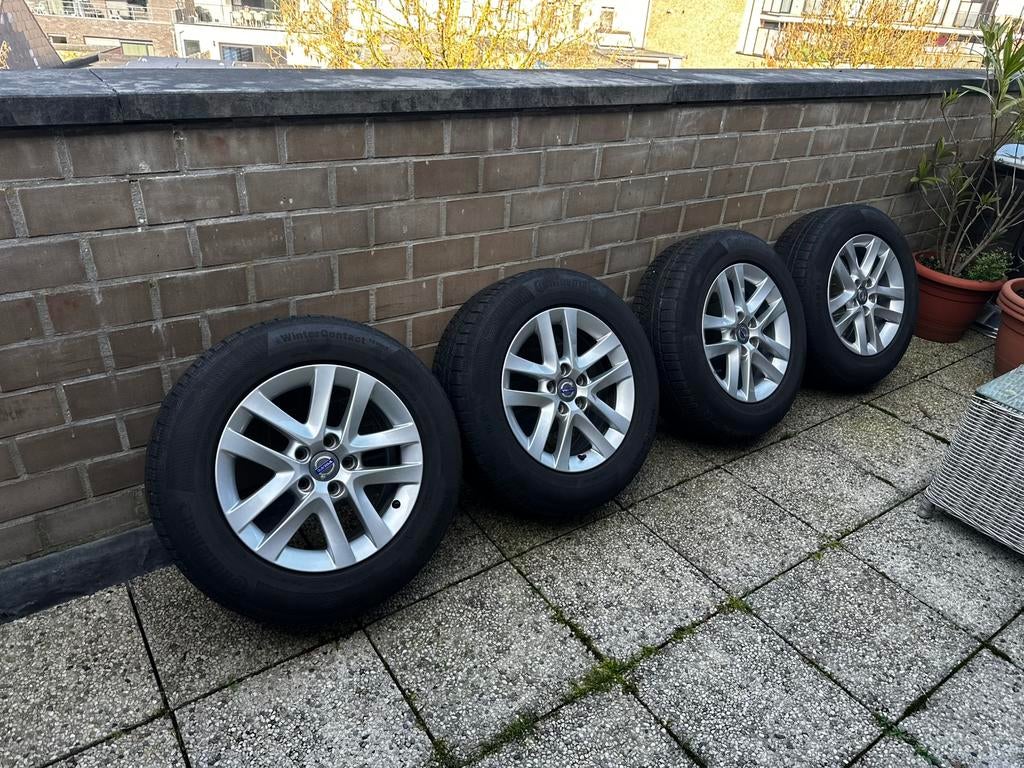 (4x) Volvo V60 Cross Country velgen met winterbanden, Auto-onderdelen, Banden en Velgen, Ophalen, Overige, Gebruikt, Banden en Velgen