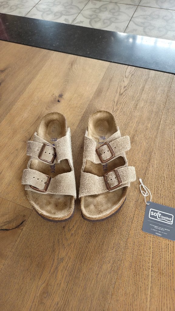 Birkenstock, Kleding | Dames, Slippers, Beige, Ophalen of Verzenden, Zo goed als nieuw