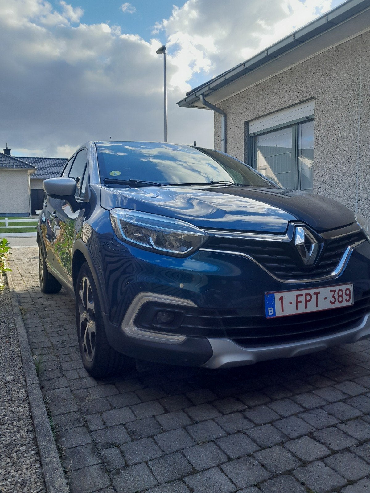 RENAULT CAPTUR INTENSE, Auto's, Voorwielaandrijving, 4 cilinders, Blauw, 5 deurs