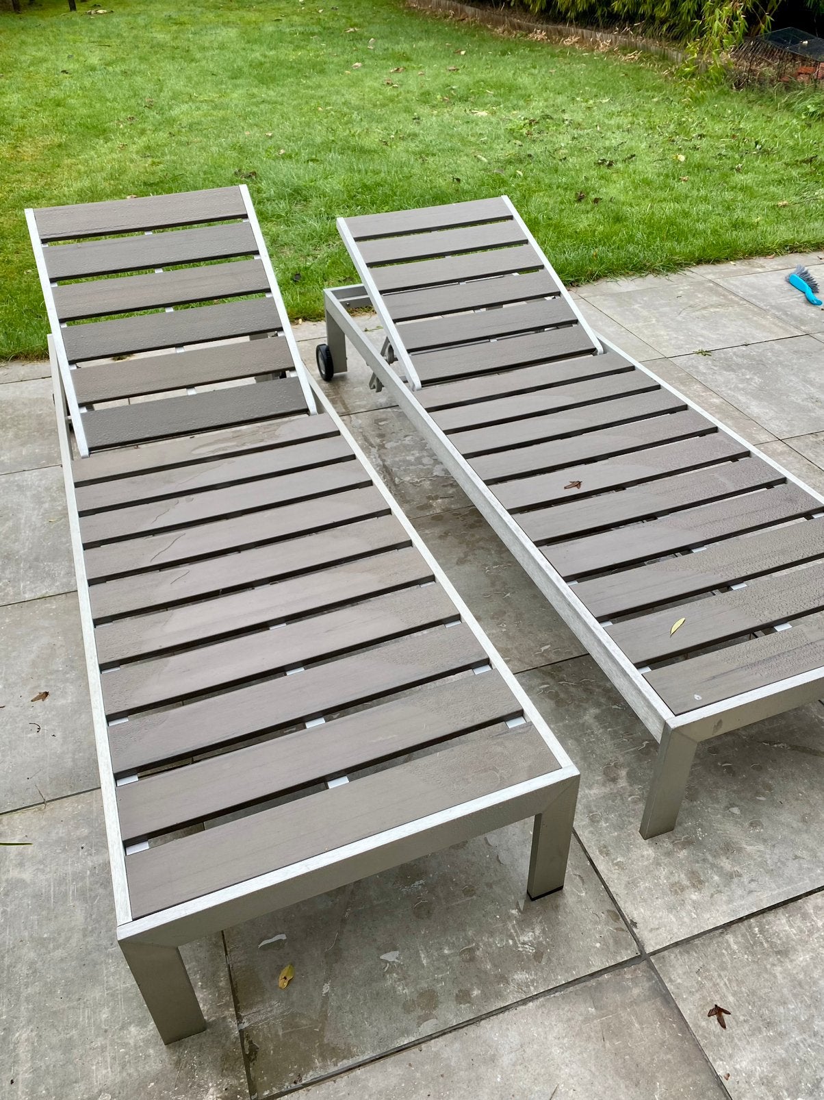 2 sterke ligstoelen, Ophalen, Zo goed als nieuw