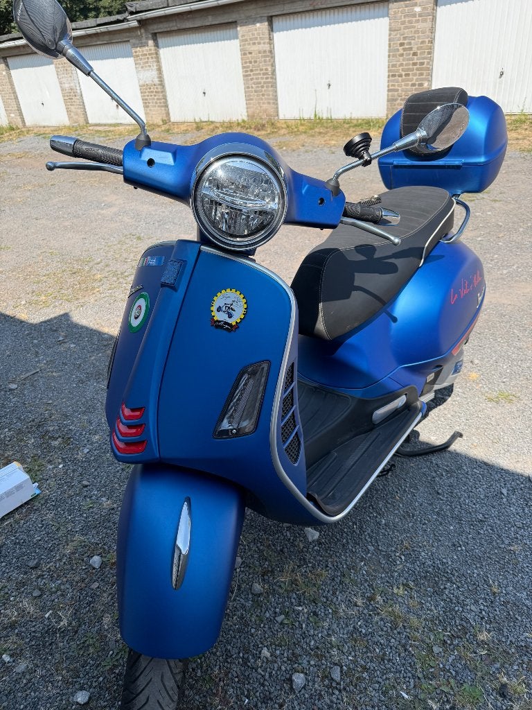 Vespa 125 GTS bleu mat, Ophalen, Overige modellen, 125 cc, Benzine