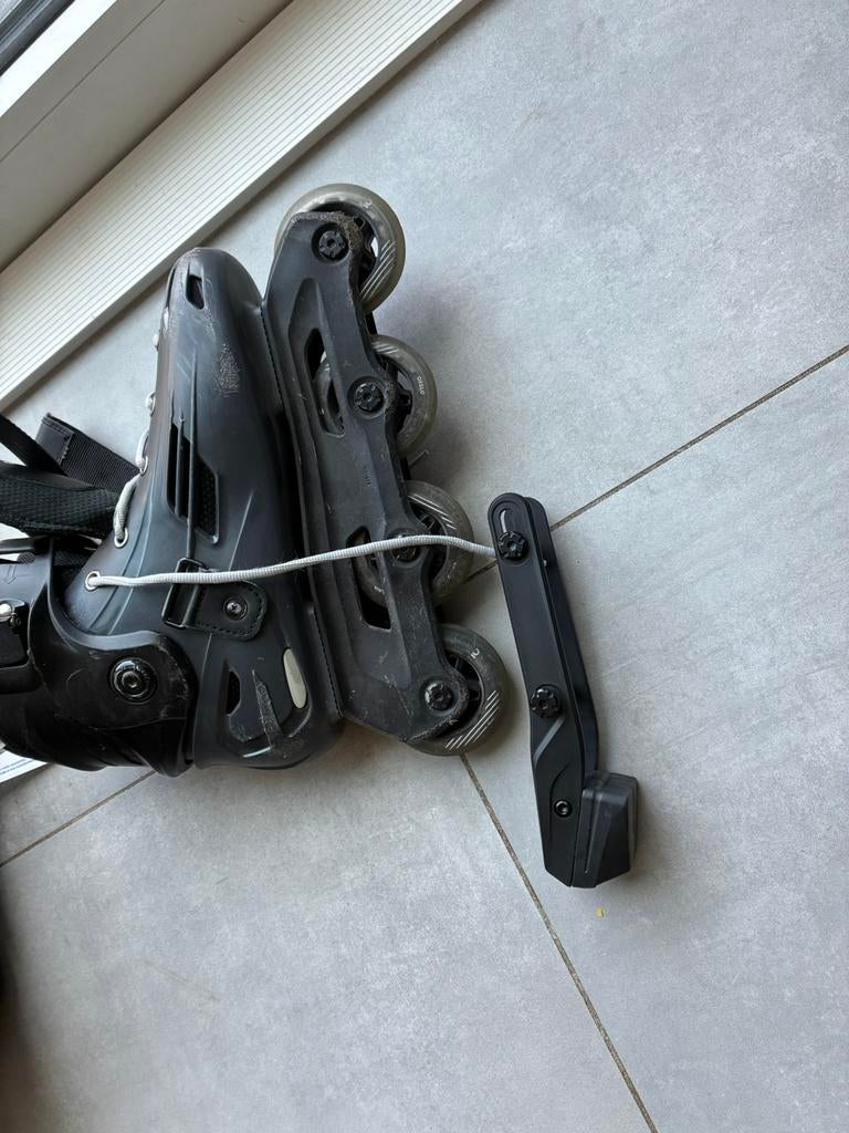 Frein pour patin | Inline skate brakes, Sport en Fitness, Skeelers, Overige merken, Verstelbaar, Nieuw, Ophalen of Verzenden