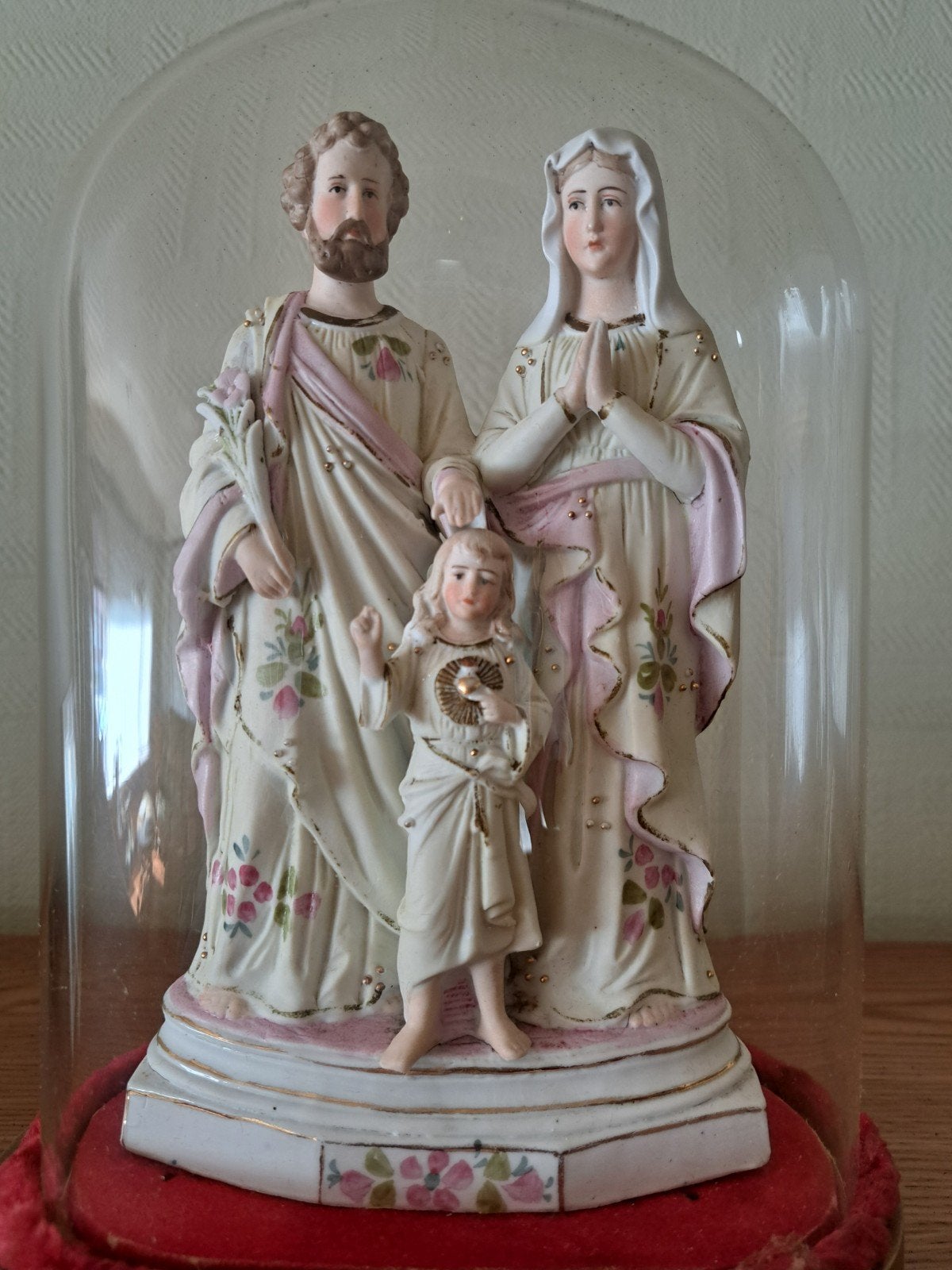 vintage beeld onder stolp: Heilige familie, Antiek en Kunst, Ophalen