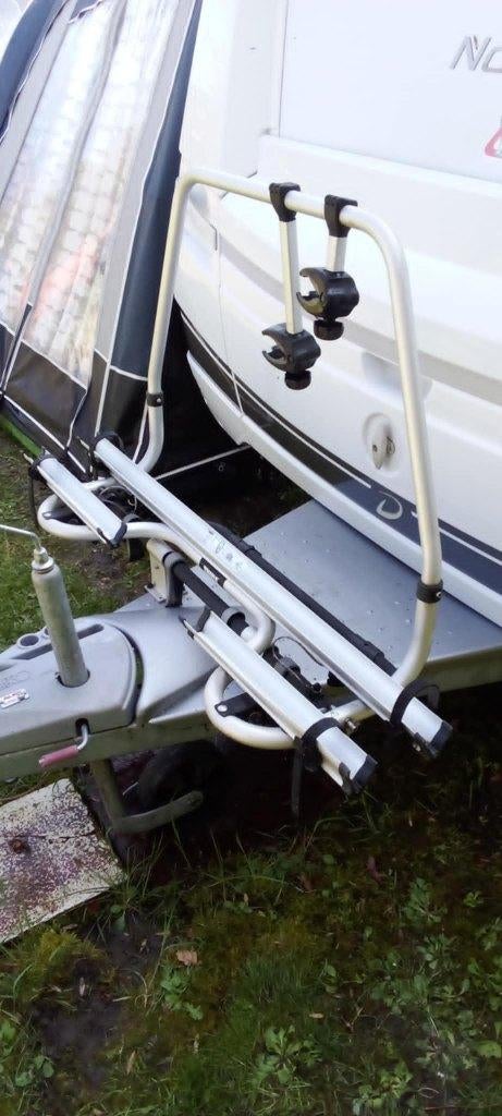 THULE  kantelbaar  fietsenrek  voor op de caravandissel, Ophalen, 2 fietsen, Zo goed als nieuw, Elektrische fiets
