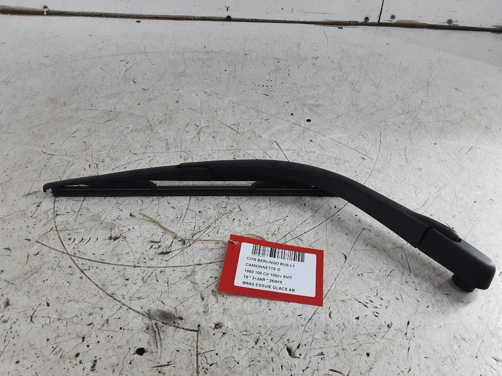 ESSUIE-GLACE BRAS ARRIÈRE VITRE Berlingo (9811161480), Autos : Pièces & Accessoires, Citroën, Mevr. I. Hauben, Utilisé, Rue de l'Espoir 34 34
4030  GRIVEGNÉE, BE