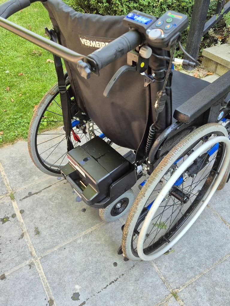 fauteuil roulant avec assistance, Enlèvement, Utilisé, Fauteuil roulant électrique
