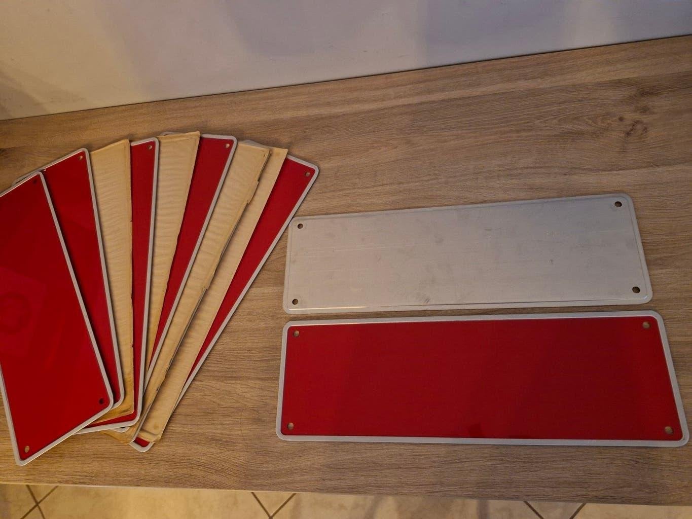 8x blanco aluminium platen ,rood , 34 op 11 cm, Ophalen of Verzenden, Huis en Inrichting