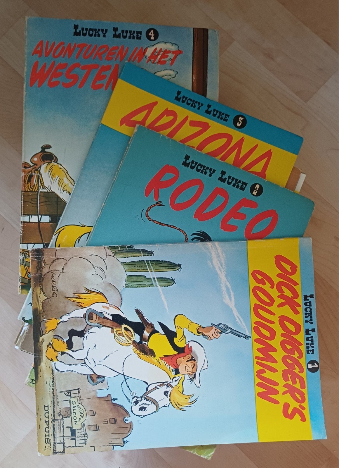 Collectie vintage Lucky Luke stripverhalen Uitgeverij Dupuis, Morris, Meerdere stripboeken, Ophalen, Gelezen