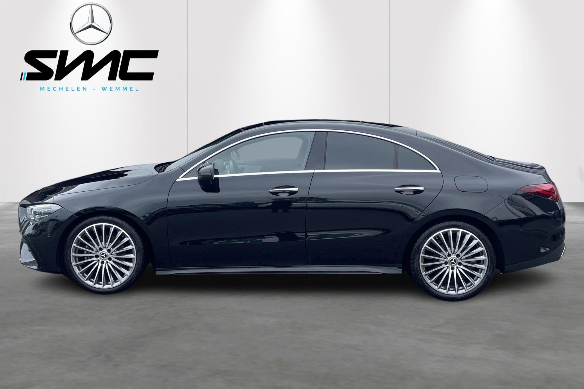 Mercedes-Benz CLA CLA 180 AMG Line Pano - 360° camera - Mem, Auto's, Gebruikt, Zwart, 4 cilinders, 136 pk
