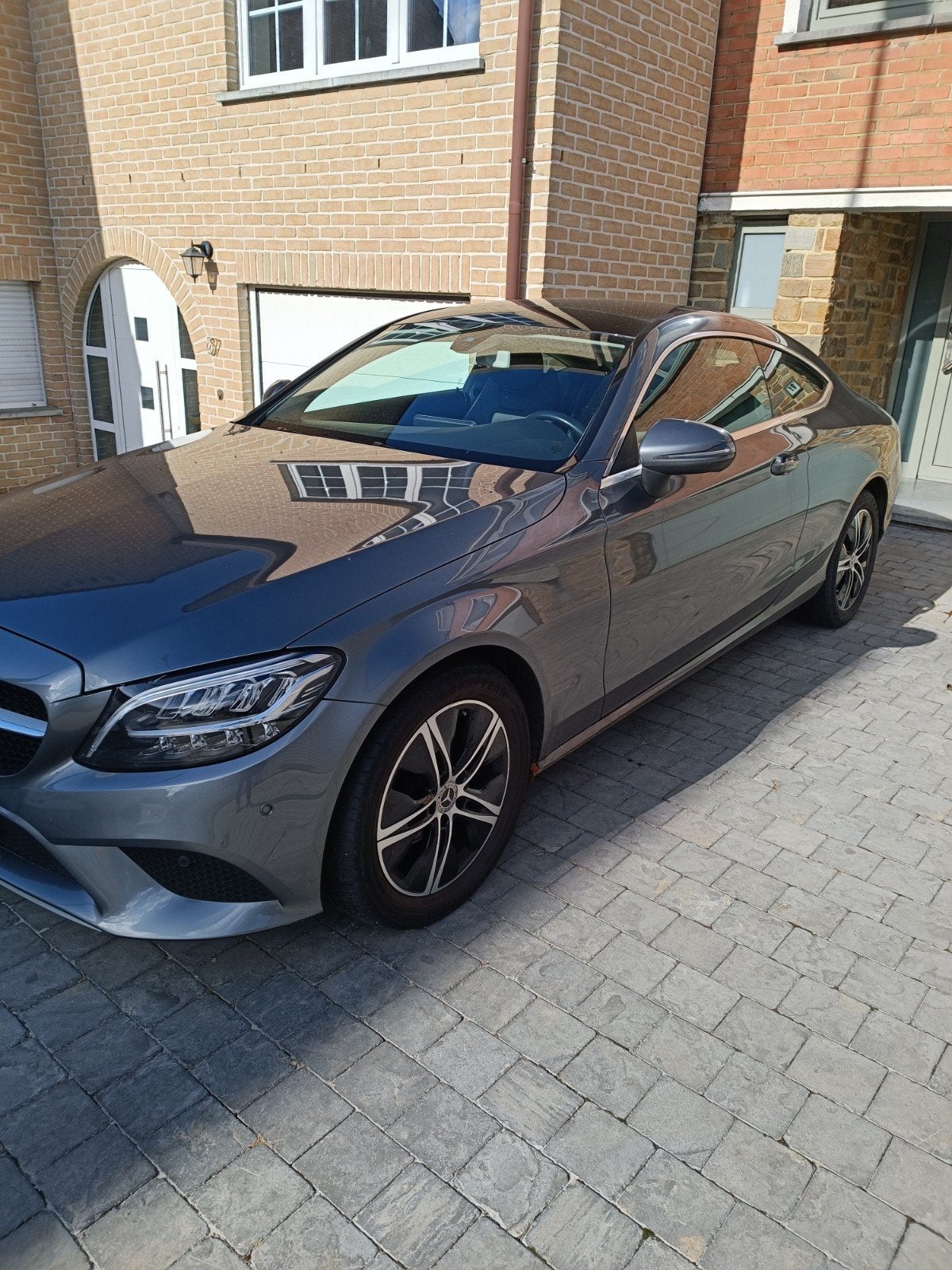 belle Mercedes C180 Coupé Essence 9G, Autos, Mercedes-Benz, Cuir, Argent ou Gris, Achat, 2 portes