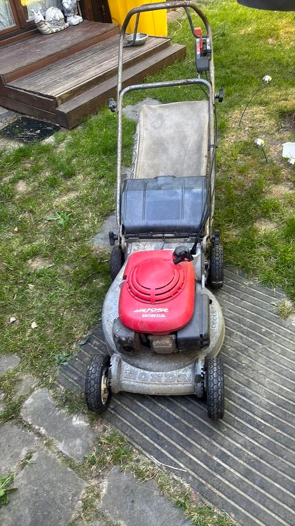 Tondeuse honda hr 1950 à redémarrer ou pour pièces, Vitesses, Tondeuse rotative, Tondeuses à gazon à essence, 40 à 49 cm