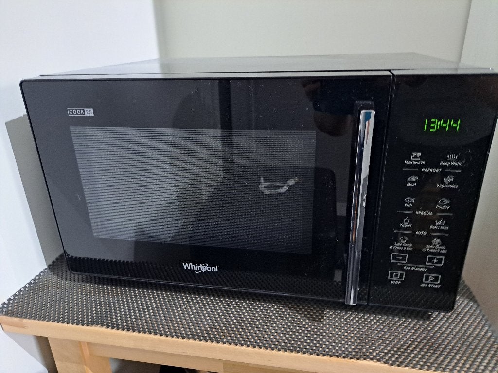 Whirlpool MWP 251 SB - Solo Magnetron - Zwart, Electroménager, Micro-ondes, Comme neuf, Autoportant, 45 à 60 cm, Plaque tournante