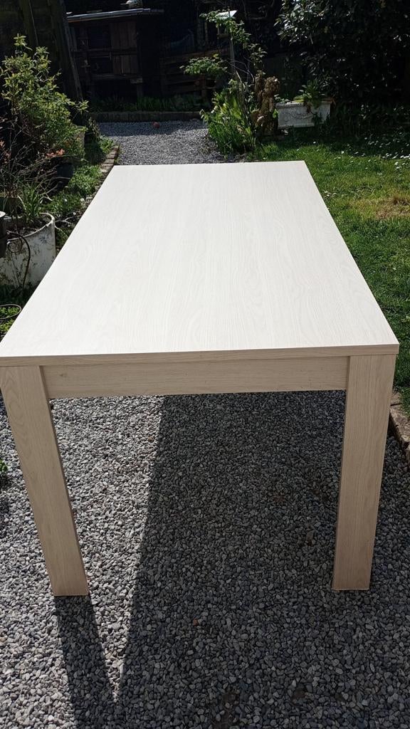 Tafel met stevig tafelblad, Ophalen, /, Gebruikt, 50 tot 100 cm