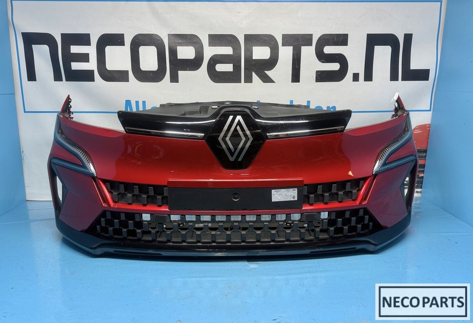 VOORBUMPER RENAULT MEGANE V 5 E-TECH COMPLEET ALLESLEVERBAAR, Gebruikt, -, Renault, -