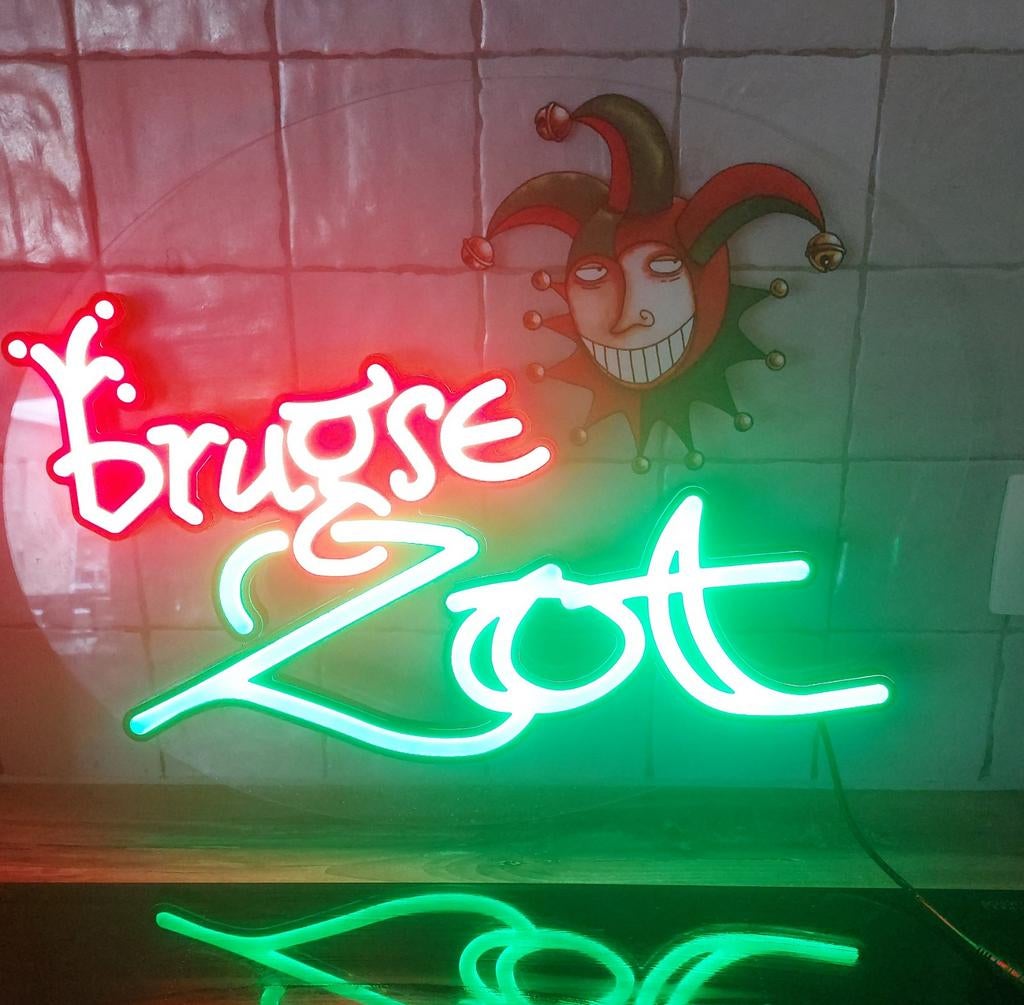 Brugse Zot licht reclame, Verzamelen, Ophalen