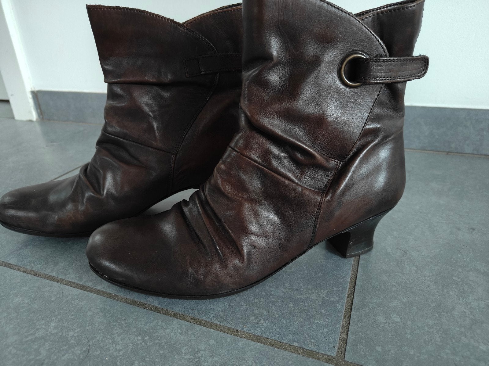 Bottes marron foncé pour femmes taille 39, Enlèvement ou Envoi, Comme neuf, Brun, Boots et Botinnes