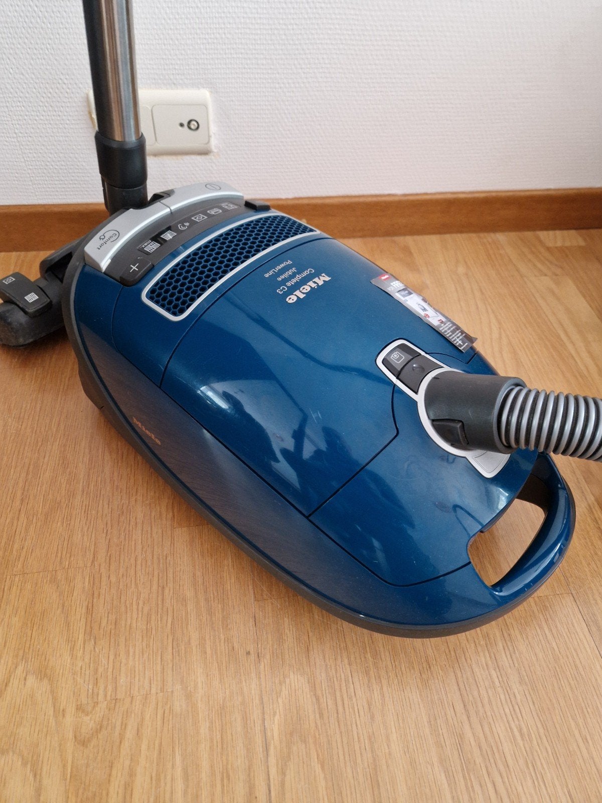 Miele Compelete C3 jubilee  powerLine, Enlèvement ou Envoi, Miele