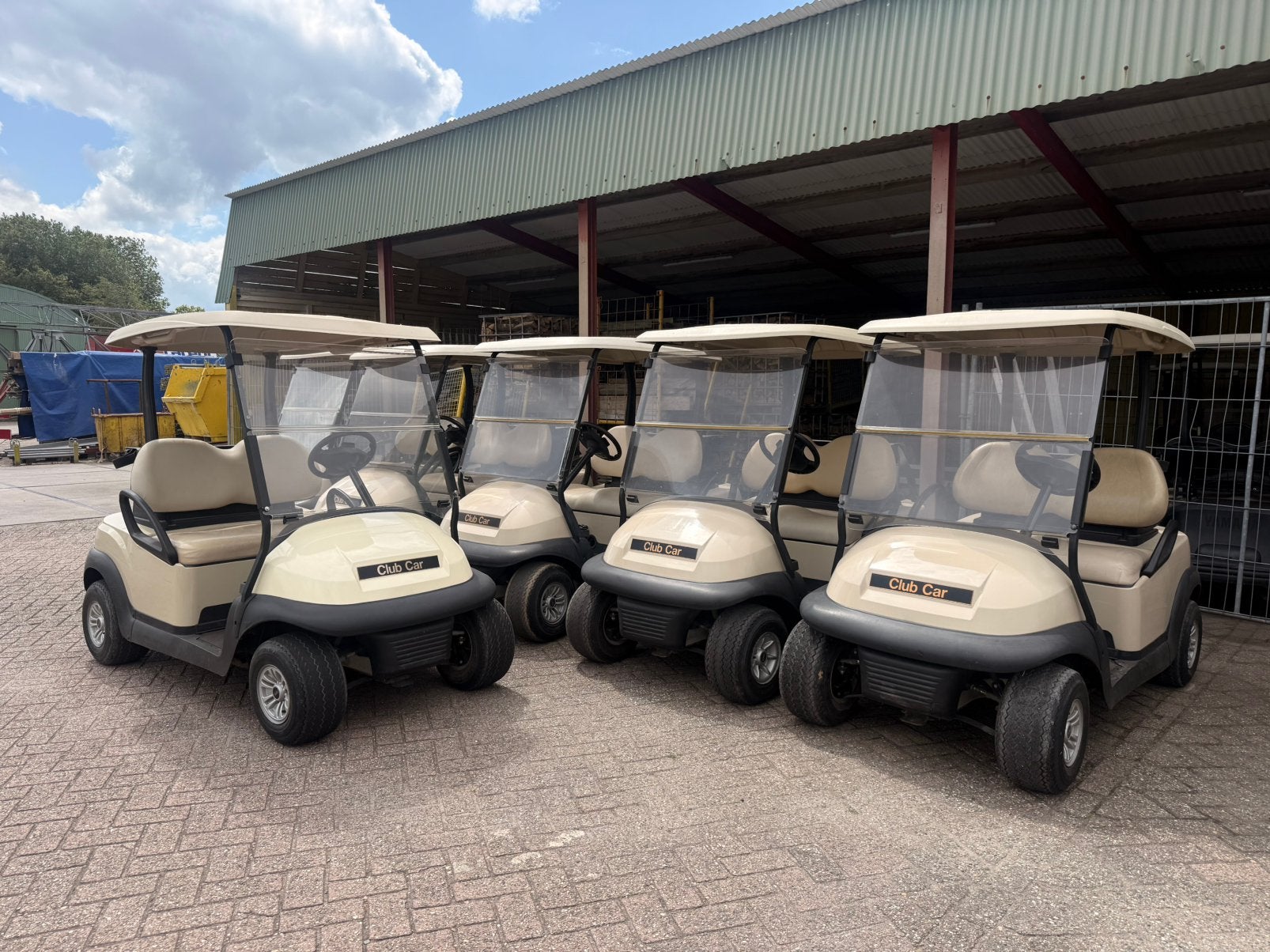GOLFKAR GOLFCAR CLUBCAR PRECEDENT 2016/2017, Sports & Fitness, Golf, Envoi, Comme neuf, Voiturette de golf