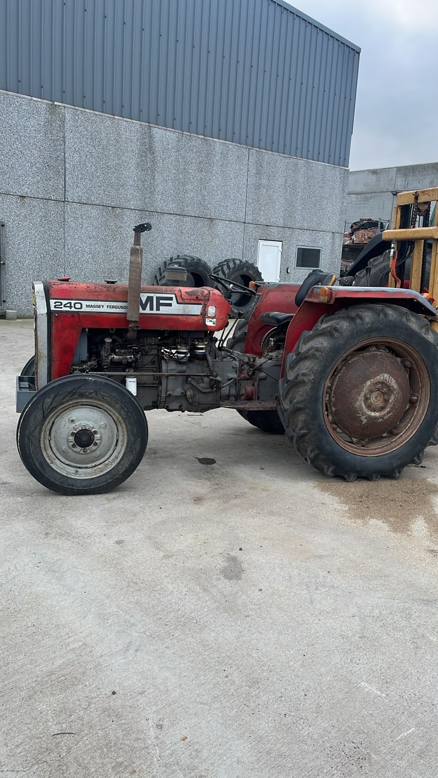 Massey Ferguson 240, Articles professionnels, Enlèvement ou Envoi, Massey Ferguson