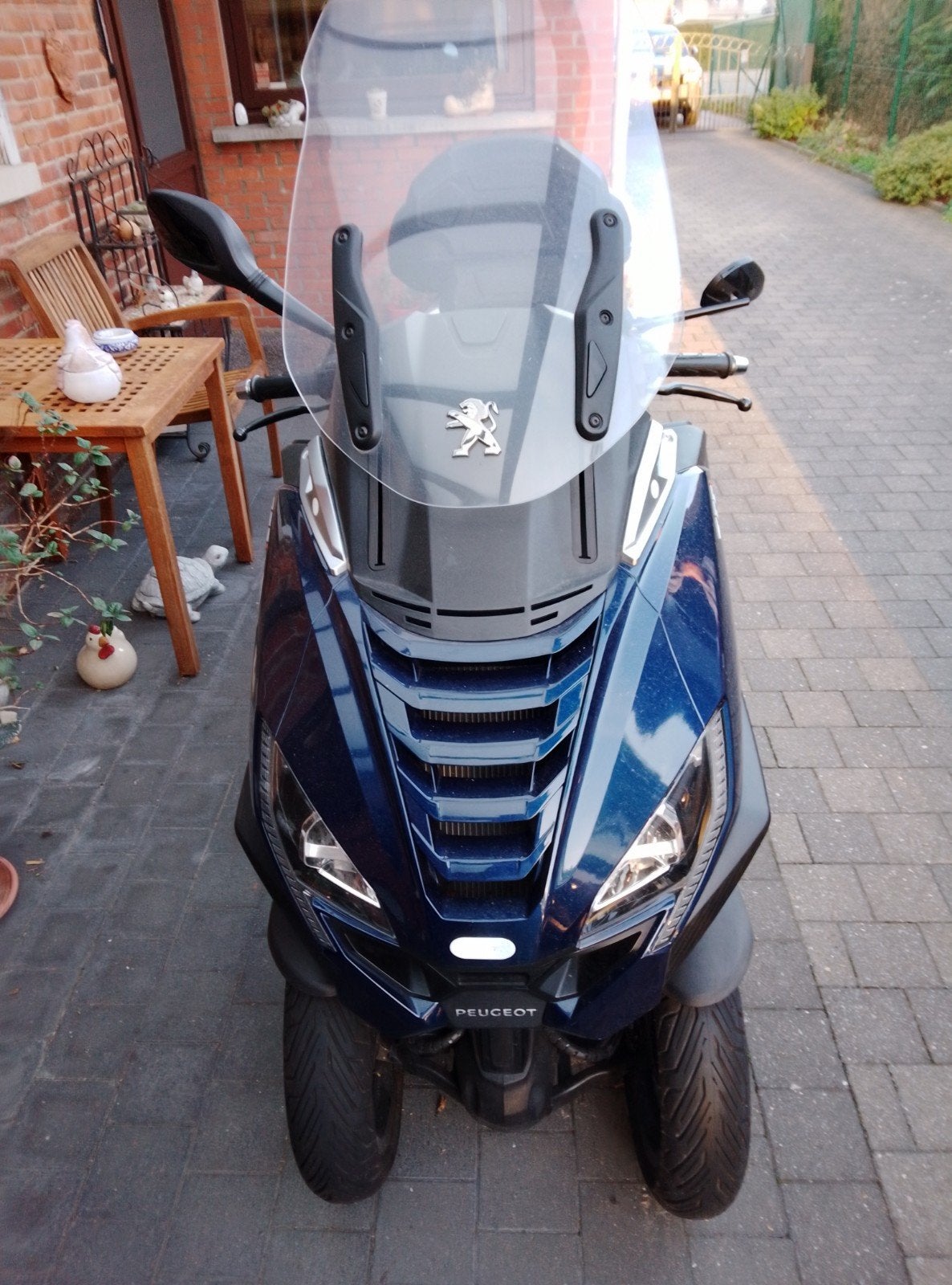 Peugeot METROPOLIS SW 400 I, Ophalen