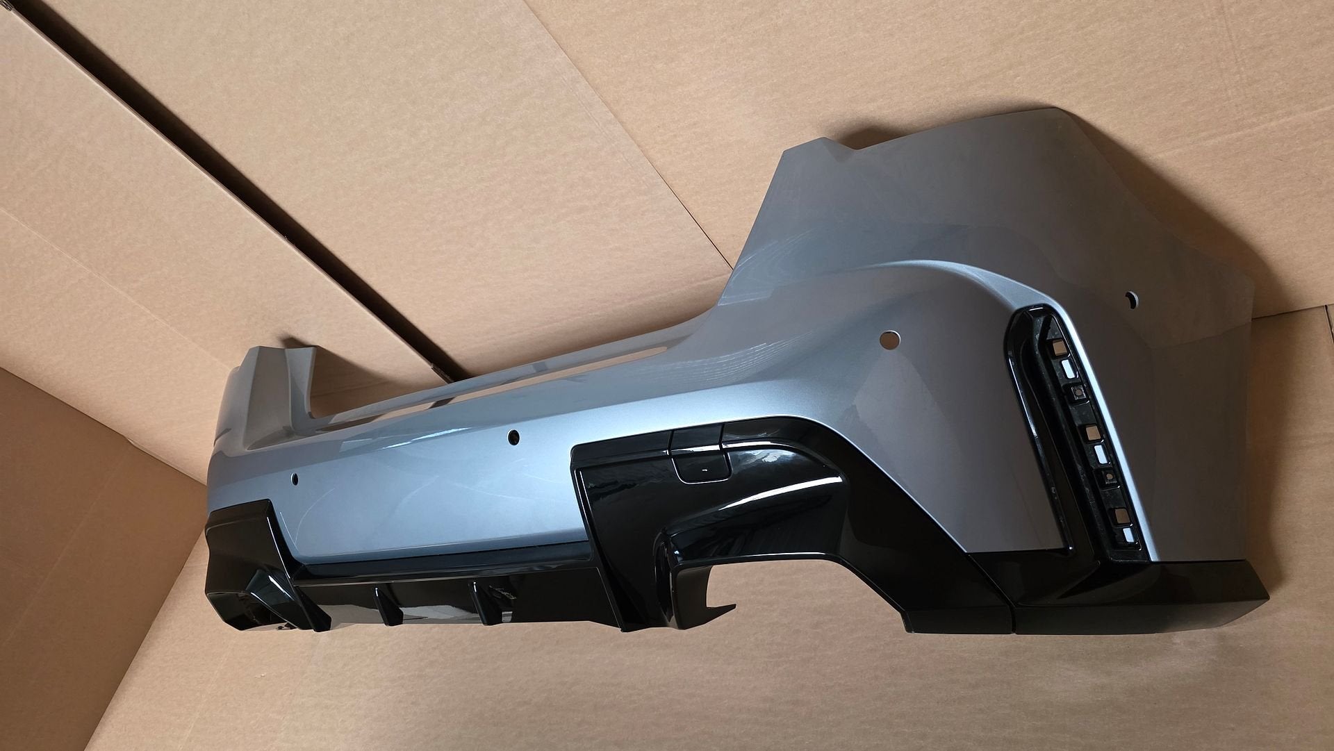 Achterbumper BMW 1 Serie M135 F70 M PAKKET 51125A35D70 6xPDC, Gebruikt, -, Ophalen of Verzenden, Achter