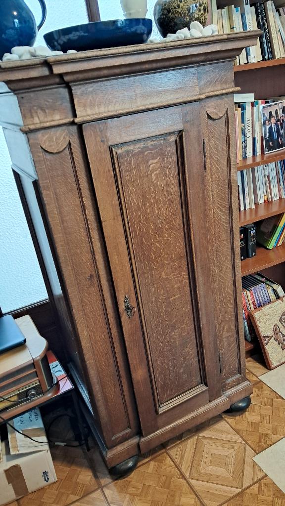 Armoire bonnetière en chêne, Utilisé, 50 à 100 cm, Chêne, Rustique