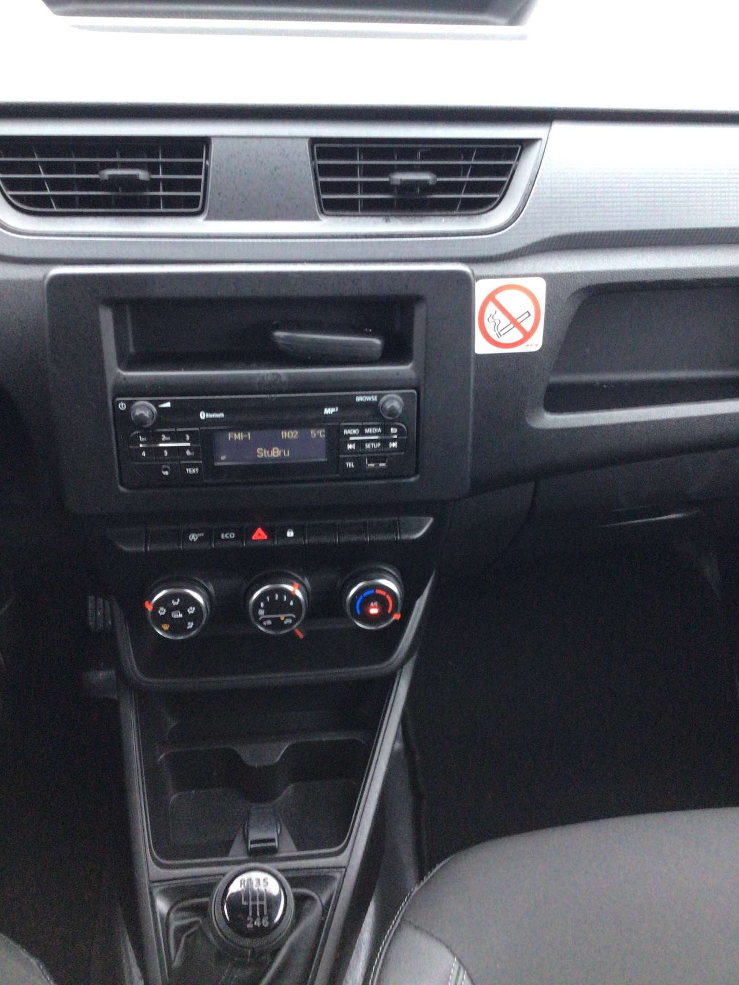 Renault express 15hdi 2024 46000km 12950e ex, Auto's, 4 cilinders, Wit, Bedrijf, 2 zetels