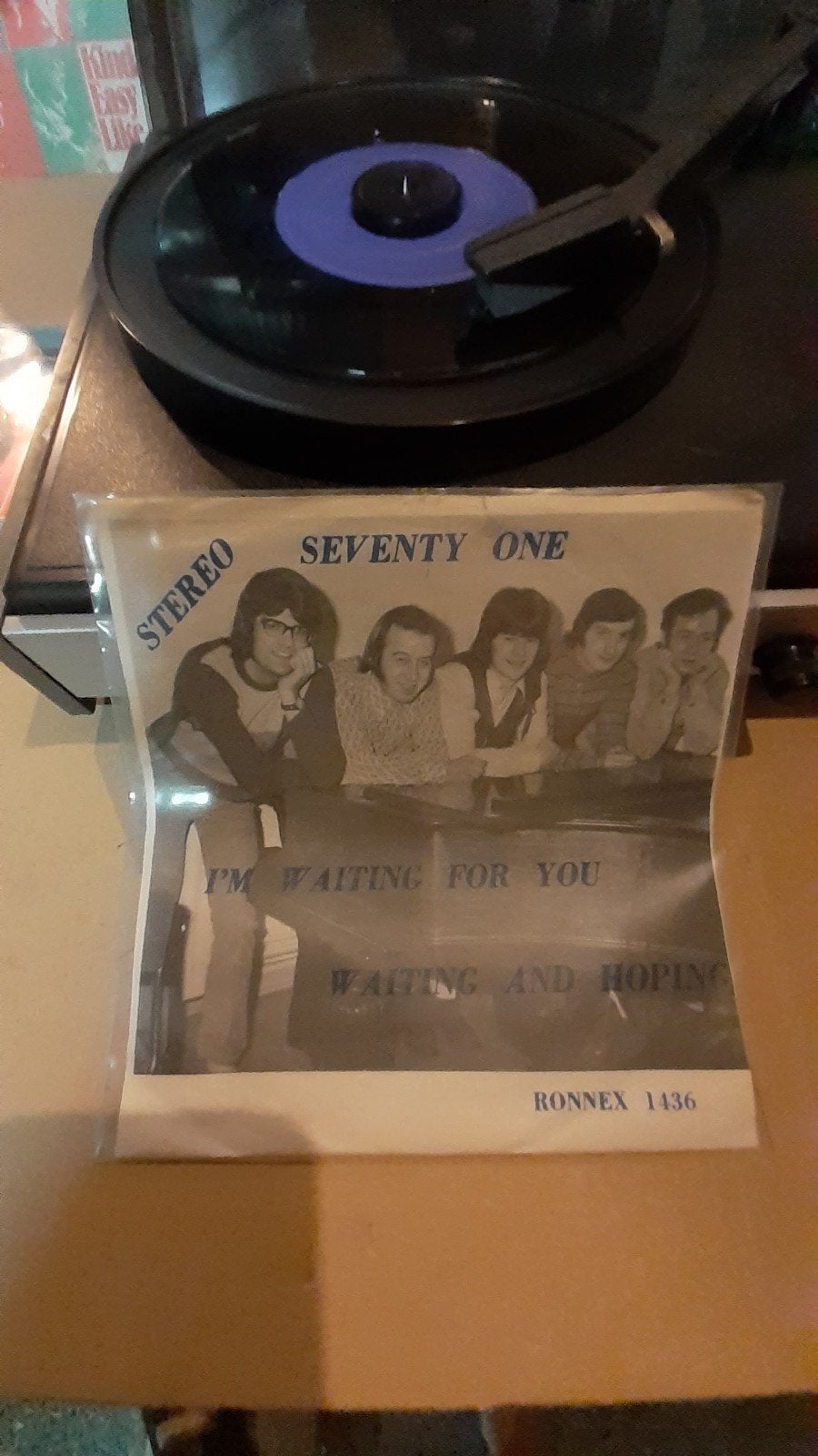 Vinyl singel seventy one i´m waiting for you in goede staat, Enlèvement ou Envoi