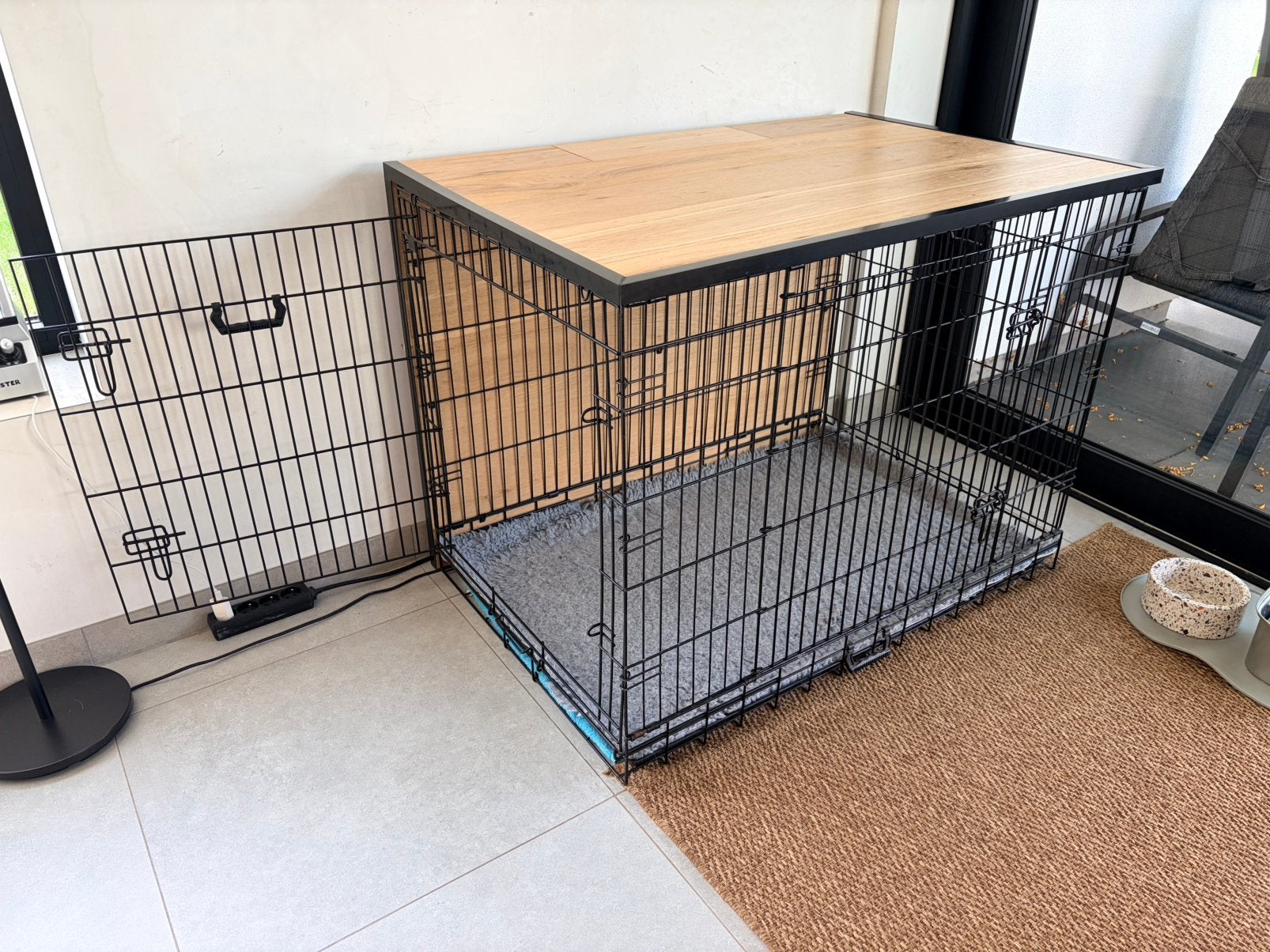 Honden bench aangepast met achterwand en bovenplank in hout, Dieren en Toebehoren, Ophalen, Gebruikt