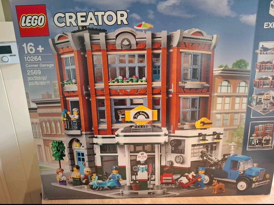 Lego creater corner garage 10264, Kinderen en Baby's, Speelgoed | Duplo en Lego, Ophalen