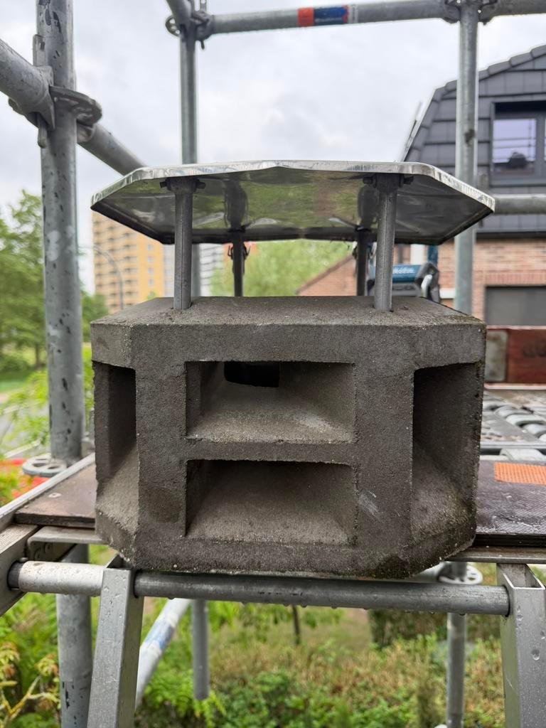 Schoorsteenkap van beton (32 x 32 cm) - meteoorkap, Doe-het-zelf en Bouw, Ophalen, Overige materialen, Gebruikt, Overige typen